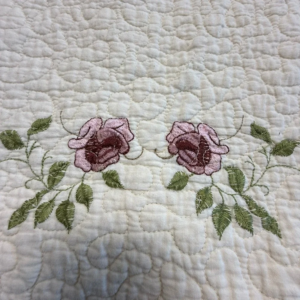 Vintage Style Floral Embroidered Quilted Bedspread Cream Pink Rose Scalloped